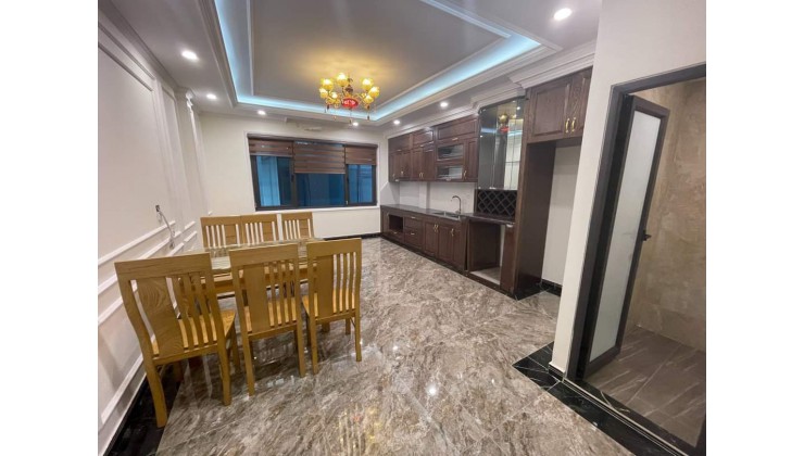 SIÊU PHẨM, NGUYỄN CHÍ THANH, 50m2, 6T, thang máy, vỉa hè, ô tô, KD,14.8tỷ